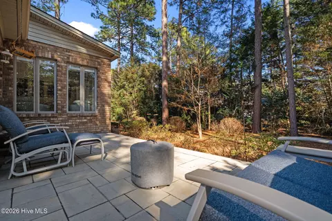 Exterior - 40 Doral Dr, Pinehurst, NC 28374 photo 5 of 7