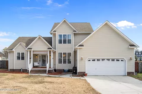103 Daniel Ct, Richlands, NC 28574