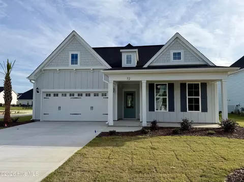 72 Lookout Pt, Hampstead, NC 28443