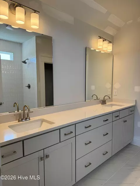 Bath - 72 Lookout Pt, Hampstead, NC 28443 photo 2 of 4
