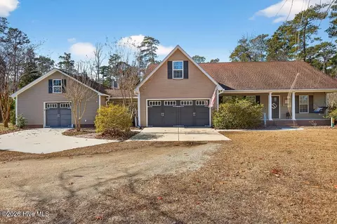 403 Seven Seas Dr, Havelock, NC 28532