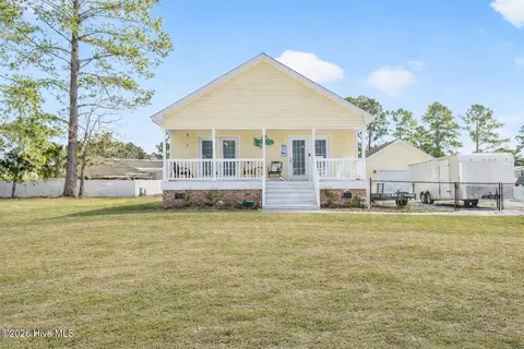 1036 Palm Ct SW, Calabash, NC 28467