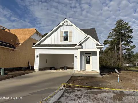 102 Freedom Park Rd, Beaufort, NC 28516