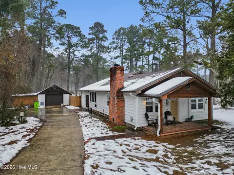614 W Thurman Rd, New Bern, NC 28562
