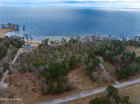 222 Osprey Dr, Edenton, NC 27932