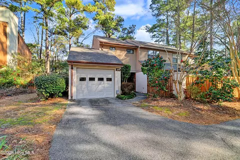 2096 Albert Cir, Wilmington, NC 28403