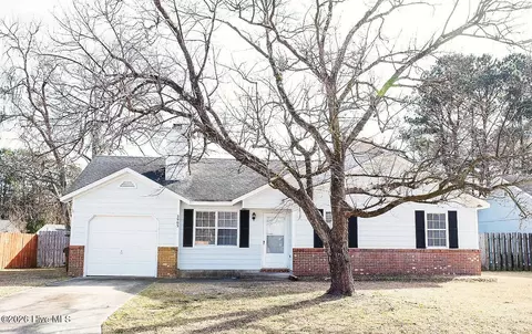 2903 Norbrick St, Midway Park, NC 28544