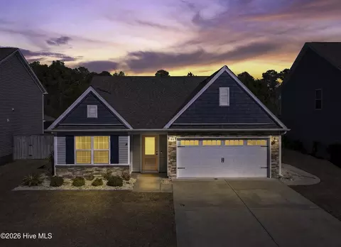 94 W Luminous Way, Hampstead, NC 28443