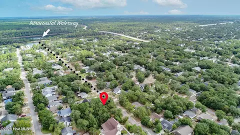 117 NW 4th St, Oak Island, NC 28465