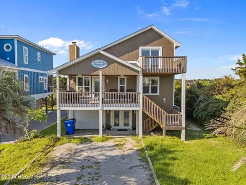 312 E Dolphin Dr, Oak Island, NC 28465