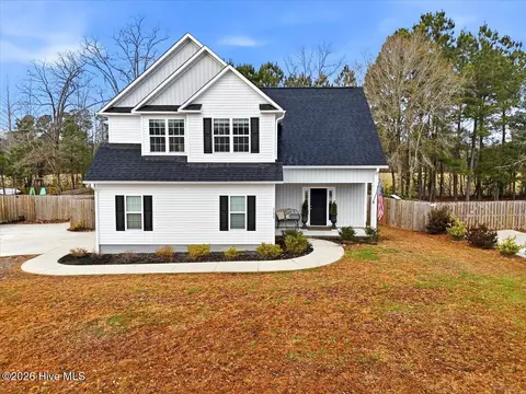 7177 Old Stump Dr SE, Leland, NC 28451