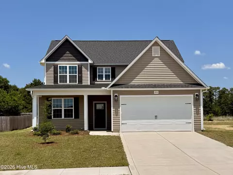 253 Crowville St, Raeford, NC 28376