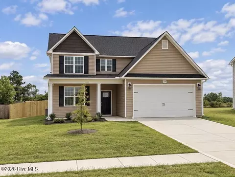 253 Crowville St, Raeford, NC 28376
