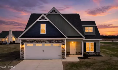 3763 Huntcliff Dr, La Grange, NC 28551