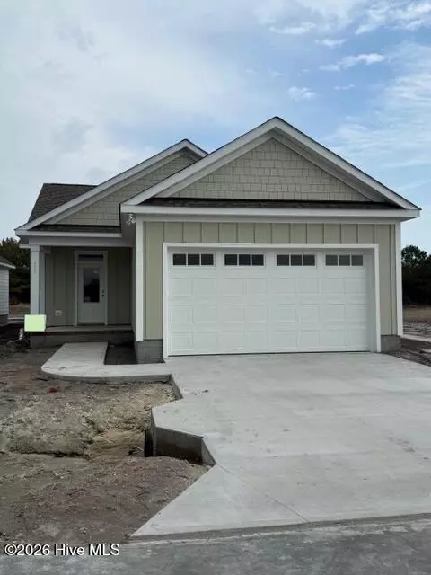 111 Golden Finch Dr, Beaufort, NC 28516