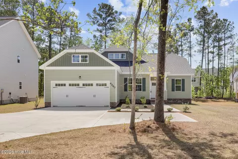 4060 Hunters Trl, Jacksonville, NC 28546