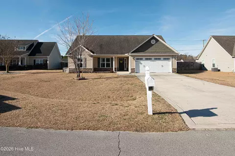 222 Adagio Trl, Richlands, NC 28574