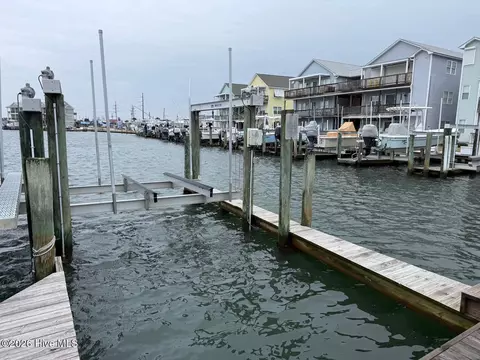 104 N Kinston Ave #SLIP 8, Atlantic Beach, NC 28512