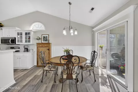 400 Azalea Dr, Hampstead, NC 28443 photo 13