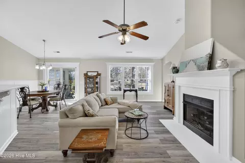 400 Azalea Dr, Hampstead, NC 28443 photo 9