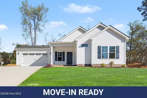 1709 Elizabeth Dr, Kinston, NC 28504