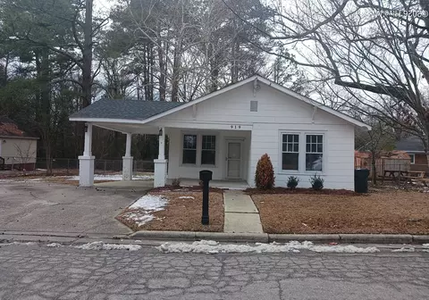 919 College Cir N, Wilson, NC 27893
