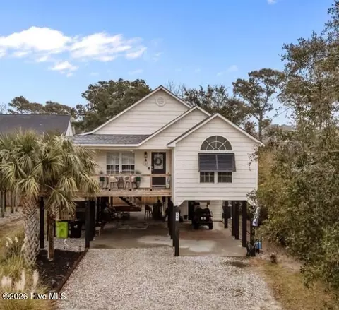 244 NE 63rd St, Oak Island, NC 28465
