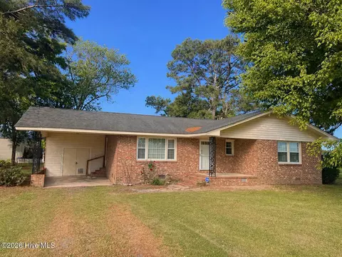 2042 Pinetops-crisp Rd, Pinetops, NC 27864