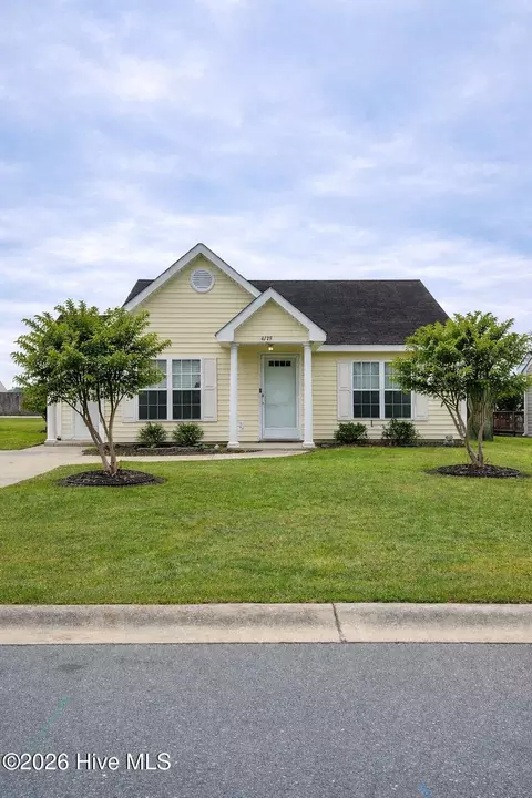 4709 Honeysuckle Ln, Rocky Mount, NC 27804