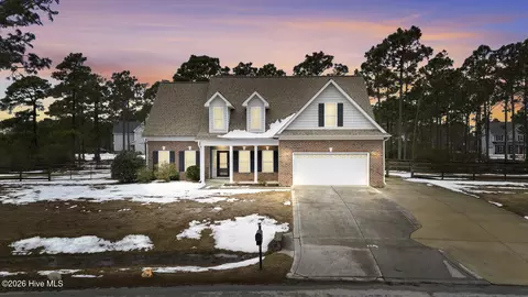 223 Inverness Dr, Hubert, NC 28539