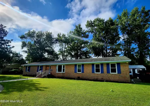 200 Stratford Rd, Havelock, NC 28532