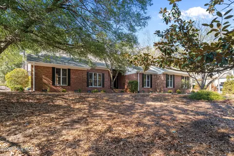 34 Abington Dr, Pinehurst, NC 28374