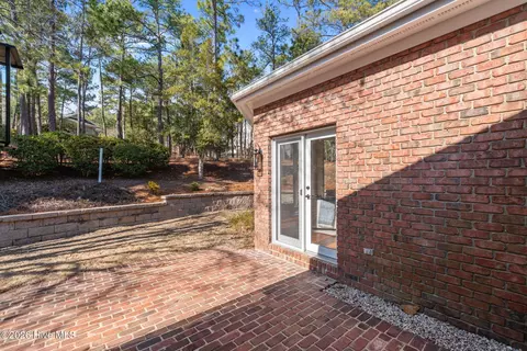 Exterior - 34 Abington Dr, Pinehurst, NC 28374 photo 6 of 10