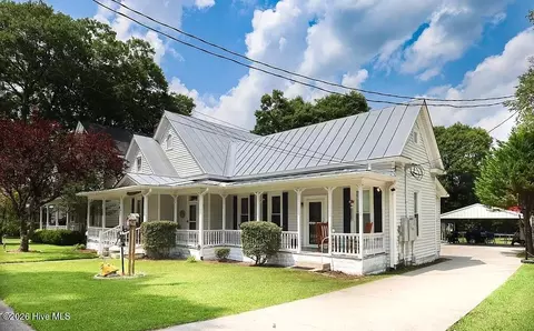 112 W Foy St, Richlands, NC 28574