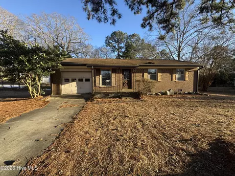 310 Sterling Rd, Jacksonville, NC 28546