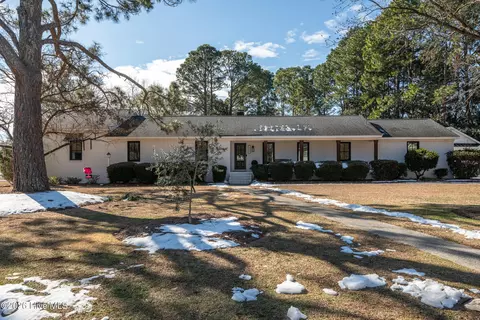 1202 Drexel Ln, Greenville, NC 27858