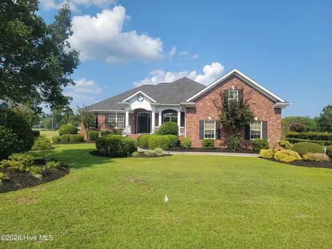 993 Middleton Dr NW, Calabash, NC 28467