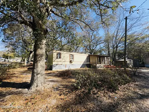 7208 Banner St SW, Ocean Isle Beach, NC 28469