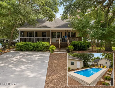 104 NE 40th St, Oak Island, NC 28465