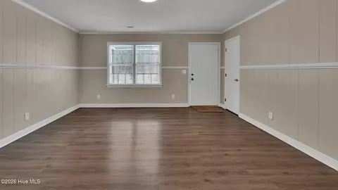 Living - 2484 5 Cent Rd, Williamston, NC 27892 photo 4 of 6