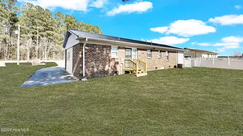 Exterior - 2484 5 Cent Rd, Williamston, NC 27892 photo 2 of 3