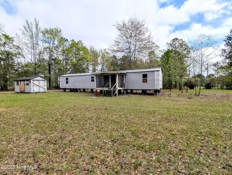 116 Branch Dr, Burgaw, NC 28425