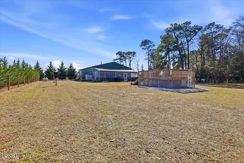 Exterior - 657 Washboard Ave, Mount Olive, NC 28365 photo 7 of 11