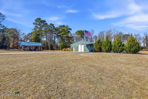 Exterior - 657 Washboard Ave, Mount Olive, NC 28365 photo 4 of 11