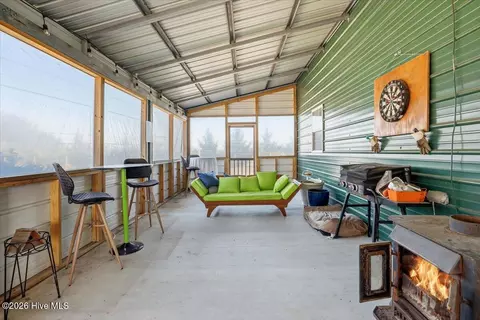 Exterior - 657 Washboard Ave, Mount Olive, NC 28365 photo 1 of 11