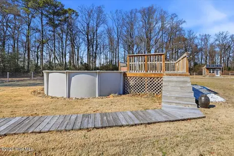 Exterior - 657 Washboard Ave, Mount Olive, NC 28365 photo 8 of 11