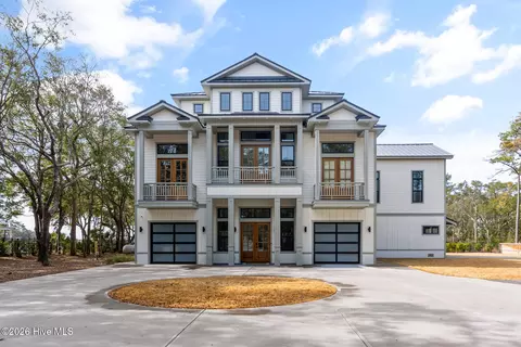 9102 River Rd, Wilmington, NC 28412