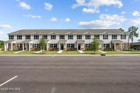 1034 Bayard Wootten Way, New Bern, NC 28562