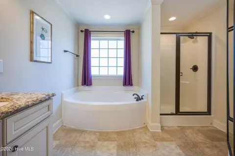 Bath - 111 New Pine Ln, Clinton, NC 28328 photo 2 of 3