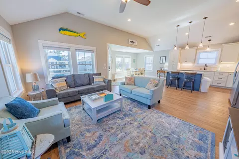 500 W Eden St, Kill Devil Hills, NC 27948 photo 8